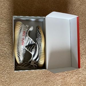 Yeezy zebras 350’s